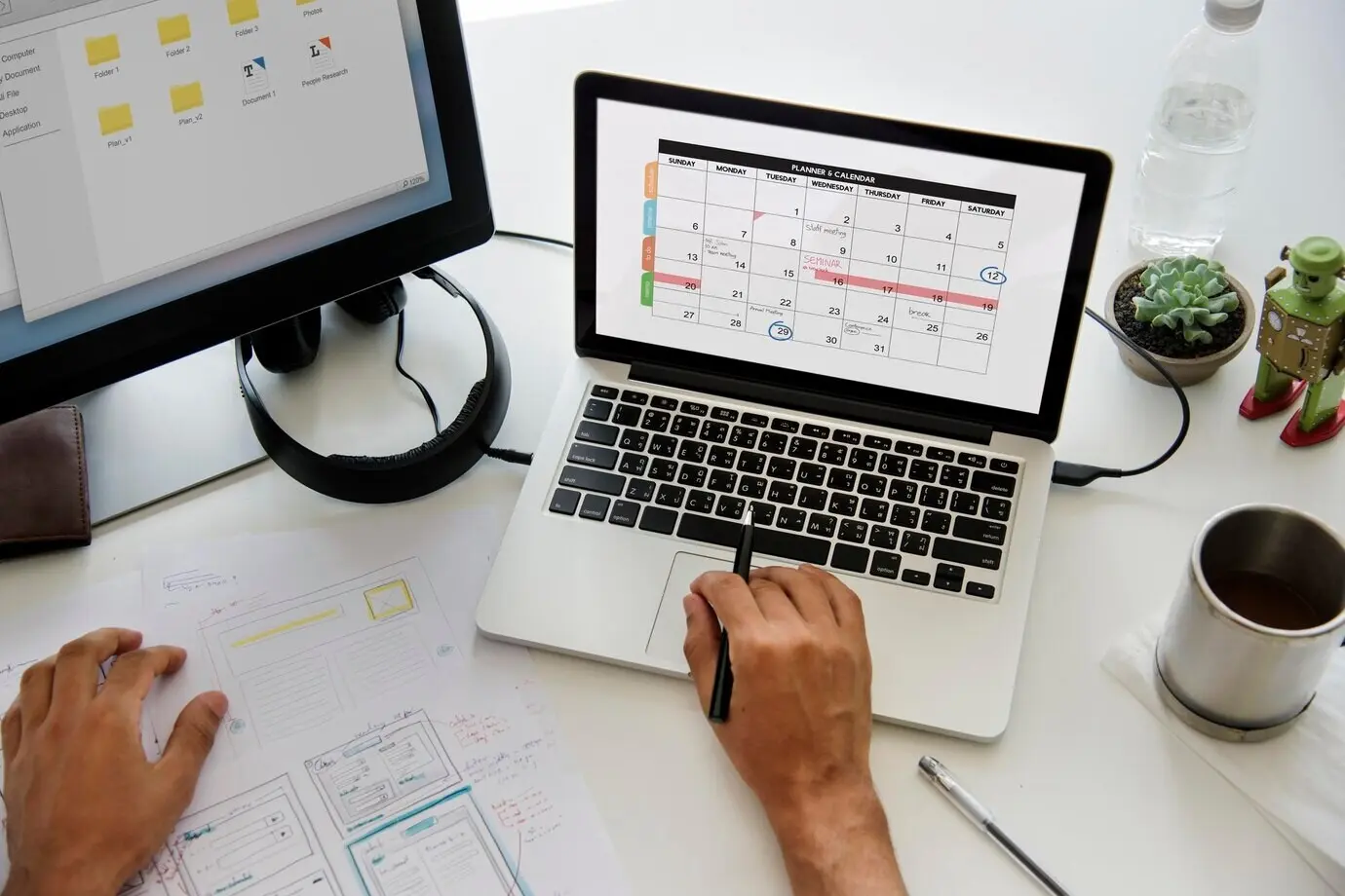 Concept of a calendar, planner, agenda, and schedule.